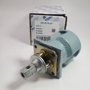 Pilot Valve Control Lever 9101511 9134232 9134239 For HITACHI EX200-2 EX200LC-2