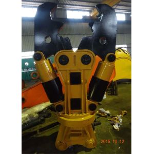 Buy cheap Cat Pillar 330 Excavator Rotate Demolition Shears / Crusher / Pulveriser from wholesalers