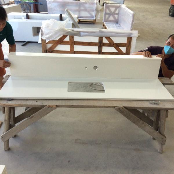 Home Quartz Stone Countertop , Granite Kitchen Countertop Vanity Top Resistant