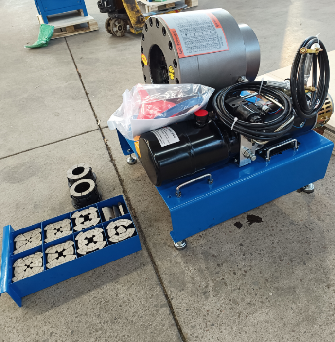 12V/24V Voltage Hydraulic Hose Crimping Machine For Car Loading With 600T