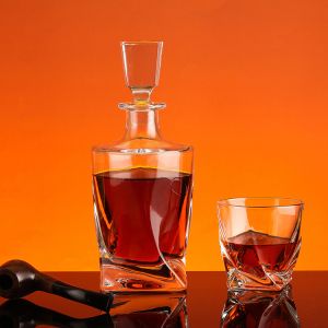 Buy cheap Super Flint Glass Body Beautiful Vodka Whiskey Decanter 50ml 250ml 500ml 750ml 1000ml from wholesalers