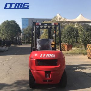 Buy cheap 3000kg Capacity Diesel Forklift Truck Automatic Transmission 3m Lifting Height from wholesalers