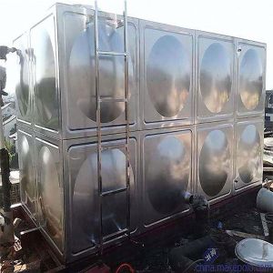 SUS304 Cubic Rectangular Sectional Welded Water Tank 0.5*0.5M