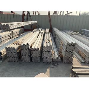 Buy cheap Hot Rolled Stainless Steel Angle Bar with 201 304 321 316ti 316L 314h 310S 2507 Materials and 2b Ba No.1 No.4 4K 8K Mirror Finish from wholesalers