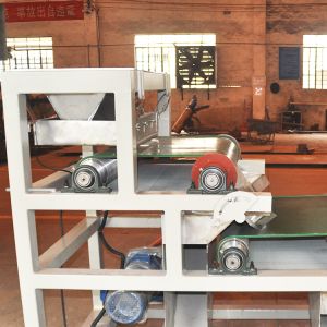 Buy cheap Belt Magnetic Separator Machine Conveyor 380VAC 50HZ Magnetic Roll Separator for quartz sand from wholesalers