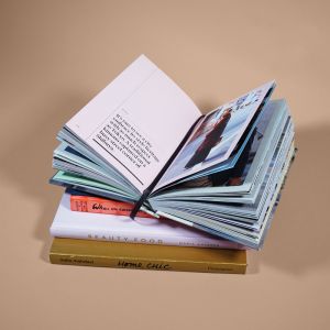 C1S C2S Board Picture Book Printing Embossing Surface Finish