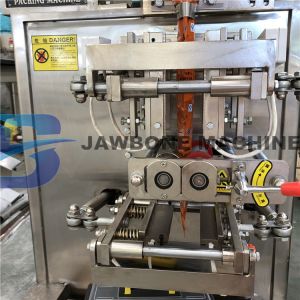 Auger Filler Vertical Packing Machine , 5ml - 200ml VFFS Packing Machine