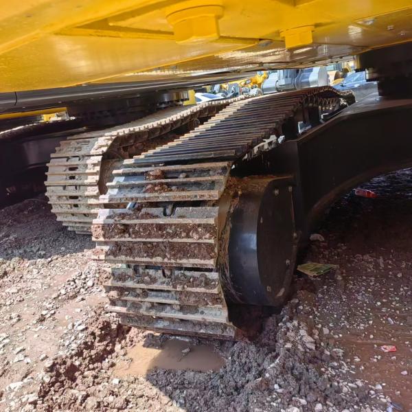 Shanghai Used Excavator Komatsu PC400-8 with 270kw Power Year 2016 Less Working Hours