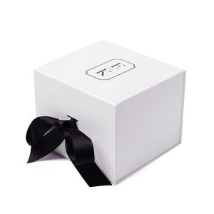 Buy cheap White Square Foldable Paper Gift Box With Magnetic Catch And Ribbon Decor product