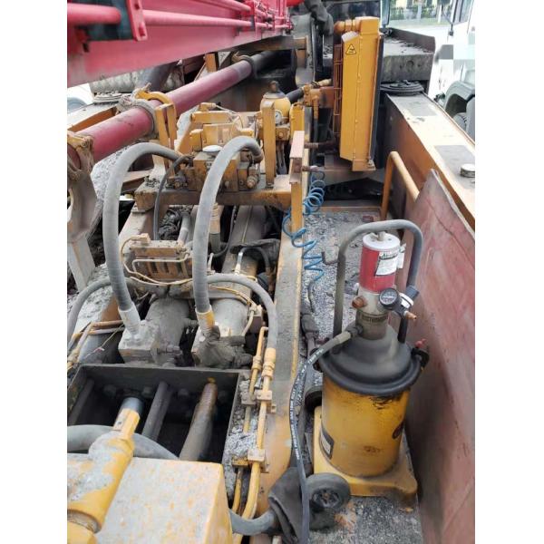 2011 Junjin 52m on Benz. Euro III Used Concrete Pump