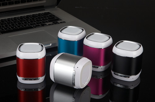 Quality hot sale manufacturer Bluetooth speaker Metal cover Bluetooth speaker for sale