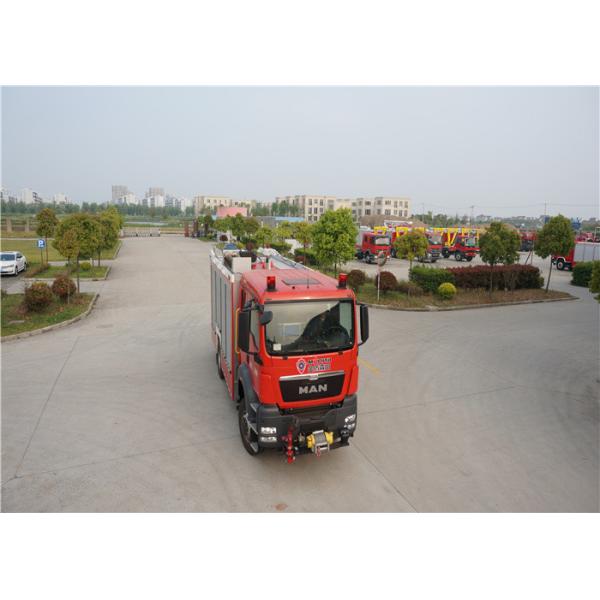 Quality Multifunctional Road and Rail Convertible Fire Fighting Truck 4x2 Drive for sale