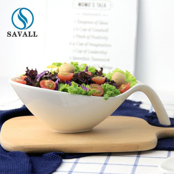 Quality Plain Pure White Traditional Porcelain Salad Bowl With Handle for sale