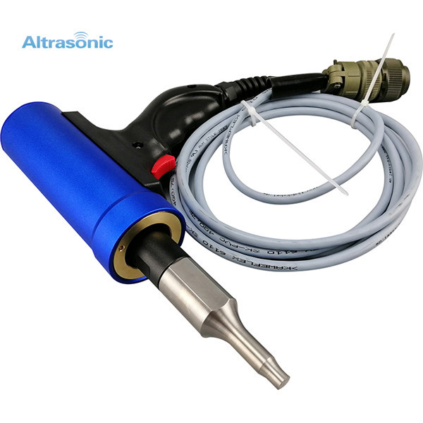 Quality Automobile Spoiler Ultrasonic Puncture Welding Car Tail with Auto Tuning for sale Buy cheap Automobile Spoiler Ultrasonic Puncture Welding Car Tail with Auto Tuning product