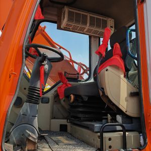 Buy cheap Doosan hot sale New Good sales of second-hand Doosan DH150wheeled excavators, 90 new/Used excavator Doosan from wholesalers