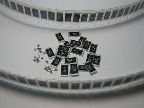 Quality 1 OHM 1/8W 1% 0805 SMD CHIP RESISTORS for sale