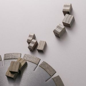 Buy cheap 16 Inch Retract Skirt Diamond Circular Saw Blade for Granite Stone Quartz Cutting from wholesalers