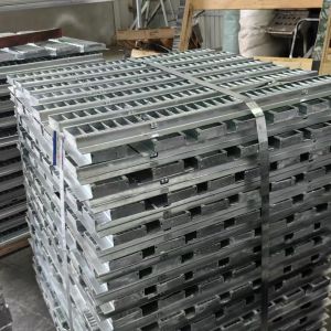 Non Skid Square Steel Grating With Customizable Durability