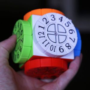 Time Machine Magic Cube Educational Toys OEM Magical Puzzle 85g