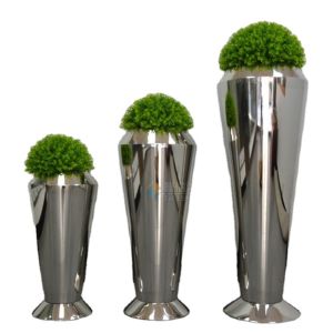 Buy cheap Metal iron casting flower stand planter pot with stand from wholesalers