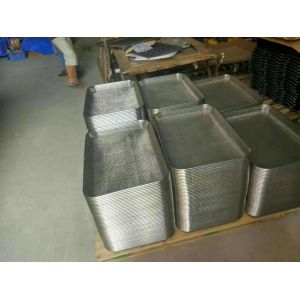 Professional Square Wire Mesh Basket Tray Electrolyzation And Polishing Surface