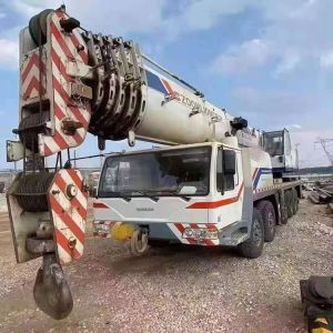 Construction Machinery 150 Ton Truck Crane With 6 Telescopic Sections