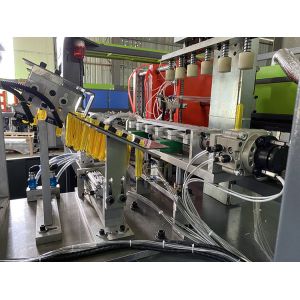 Buy cheap Automatic PET Bottle Blowing Machine / Blow Molding Machine Weight 4000 KG for Output from wholesalers