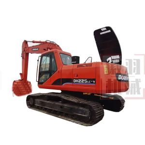 Buy cheap used excavator Doosan DX225LC digger used machinery 6 tons used original excavator second hand digger for sale from wholesalers