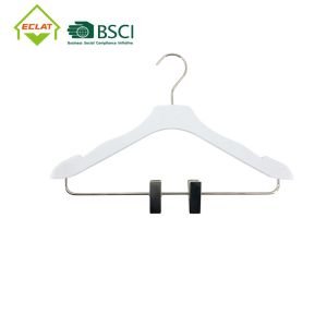 China Non Slip 36x26cm Adjustable Plastic Clip Coat Hangers on sale