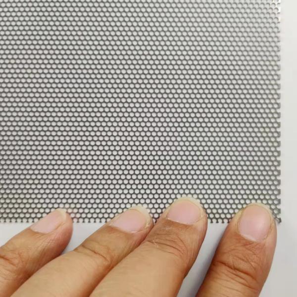 Stainless Steel 304 0.5 Mm Perforated Sheet Micro Round Hole Metal Grill Filter