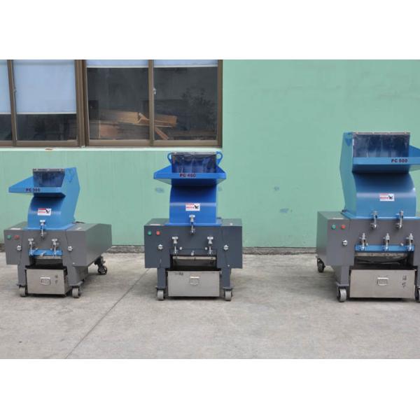560r/Min Plastic Crusher Machine Fragmentation Power15kw 450-800kg/H Strong