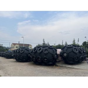 Buy cheap Yokohama Naturail Rubber Fender With Stock Rubber SS Black / Grey from wholesalers