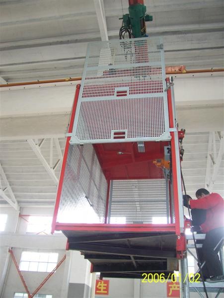 Buy cheap Sliding Door Construction Hoist Elevator Easy To Move CE ISO GOST from wholesalers