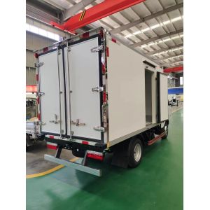 Customizable FOTON 8 Ton Van Body Refrigerated Truck with Hook Carrier and
