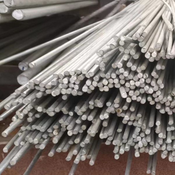 Buy cheap 200g - 600g Galvanized Carbon Steel Round Bar Bright Surface Hot Rolled from wholesalers