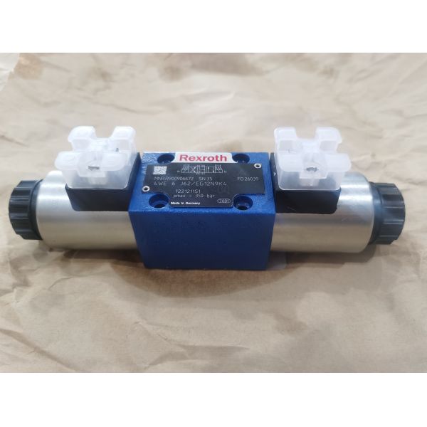 Quality Rexroth R900906672 4WE6J62/EG12N9K4 4WE6J6X/EG12N9K4 Directional Spool Valve for sale