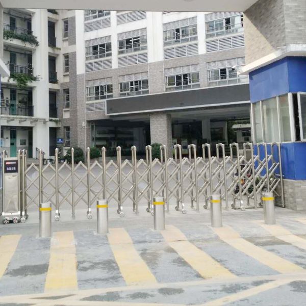 304 SS Vehicle Protection Bollards Dia 219mm CE 220*220*600MM