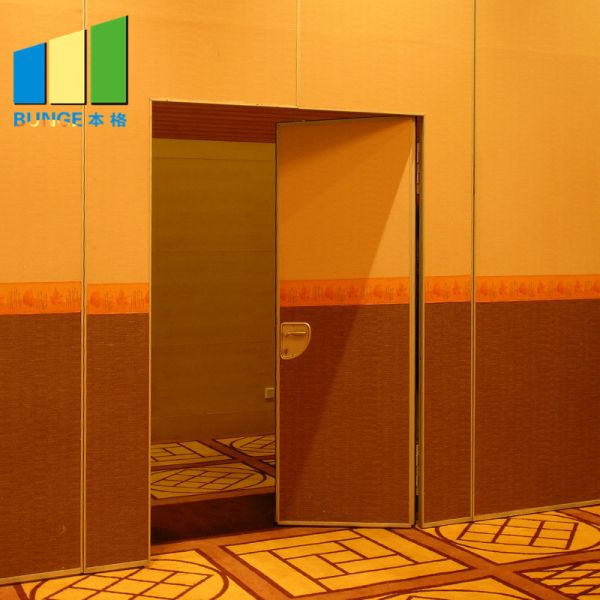 Buy cheap Soundproof Movable Partition Walls / Auditorium Acoustic Partition Walls from wholesalers
