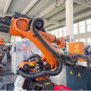 Second Hand Kuka Robot KR120 R3200 With Welding Clamp