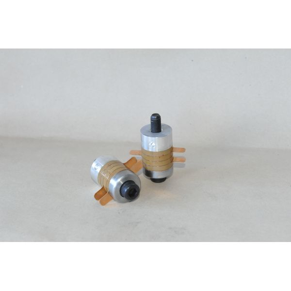 Quality Bone Cutting Ultrasonic Welding Transducers 6.2 - 6.9 nf Capacitance for sale