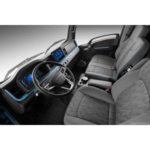 Buy cheap 4.5t 4.2m Electric Van Truck 4x2 Automatic All Electric Cargo Van from wholesalers