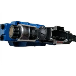 Buy cheap Rexroth R900740906 4WRKE16E125P-3X/6EG24ETK31/A5D3WC15M Proportional Directional Valve from wholesalers
