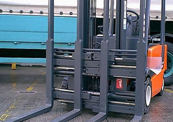 2500kg Forklift Clamp Attachment Double Pallet Handler