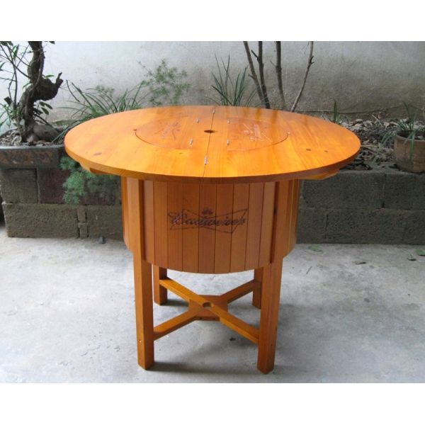 Quality table with icebox for sale
