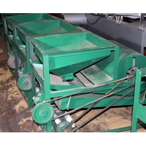 Food Processing 1.5kw Linear Vibrating Screen Machine