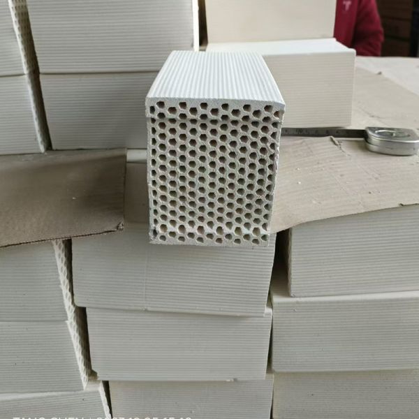 Energy Saving And Longer Service Time Corundum Mullite Honeycomb Ceramic For