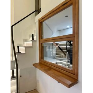 Art Decorative Folding Window Creating Rainbow Light Effects Through Faceted