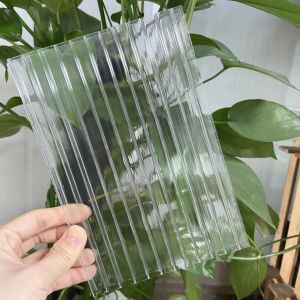 China 6mm Clear Polycarbonate Hollow Sheet Roofing with UV Protection on sale