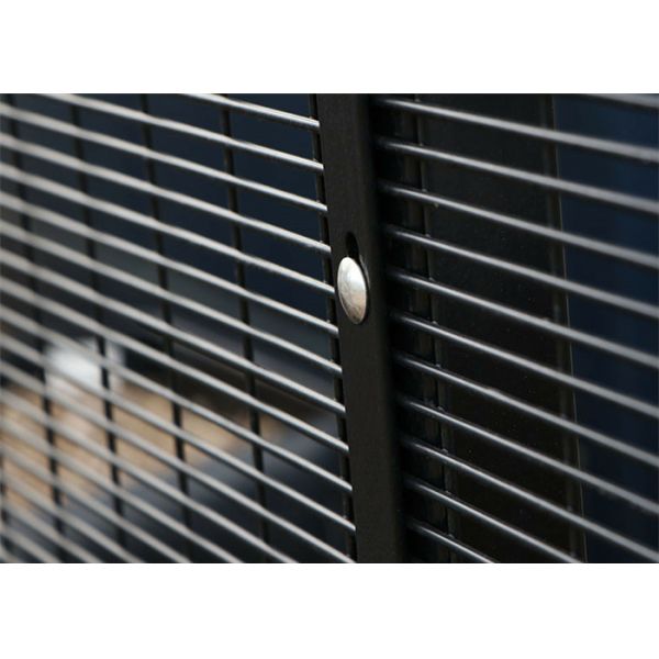 Durable Welded 358 Security Fence Anti Cut Wire Mesh Fence