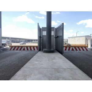 Remote Control Wedge Barrier System Hydraulic Impact Tested IWA